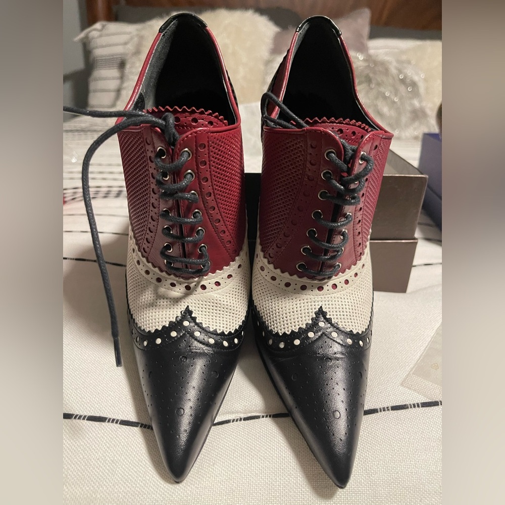 GUCCI:  “Gia” Malaga Kid Ankle Boots (Authentic)